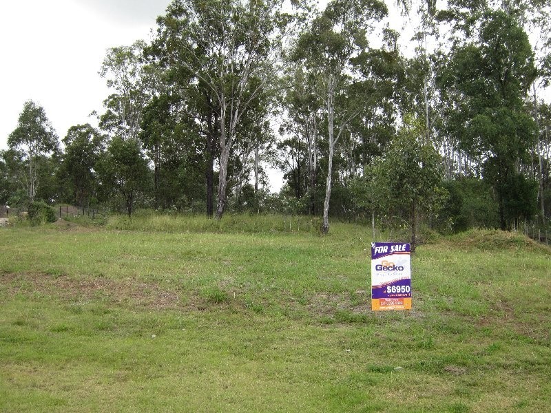 7 Josette Place, Pine Mountain QLD 4306