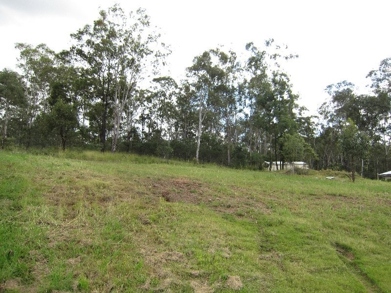 7 Josette Place, Pine Mountain QLD 4306