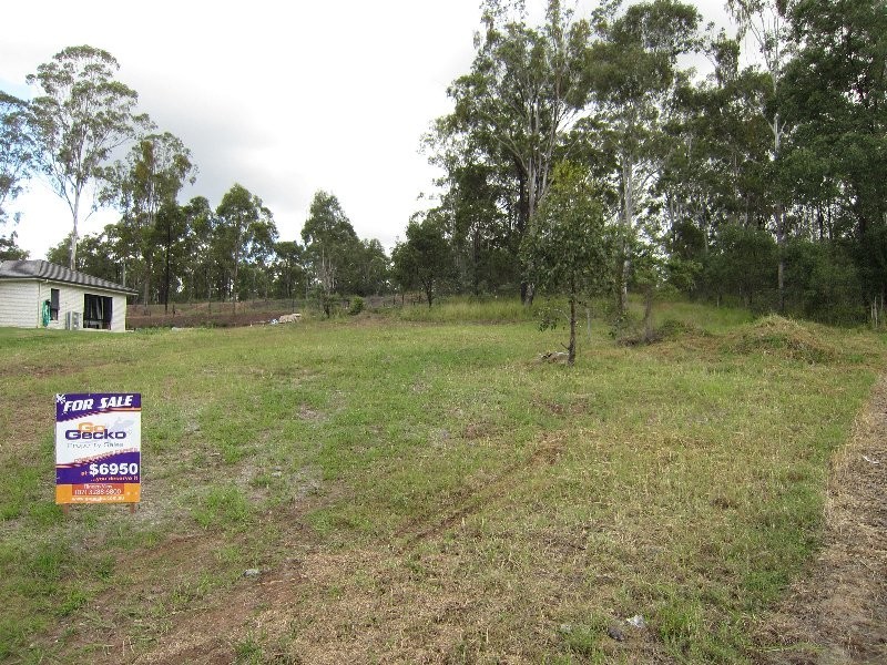 7 Josette Place, Pine Mountain QLD 4306