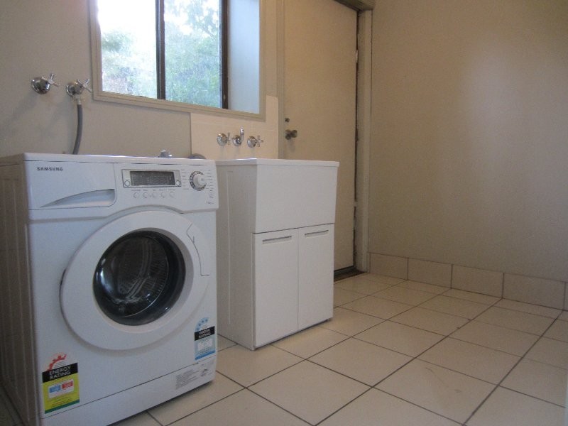 3 Perry Street, Churchill QLD 4305