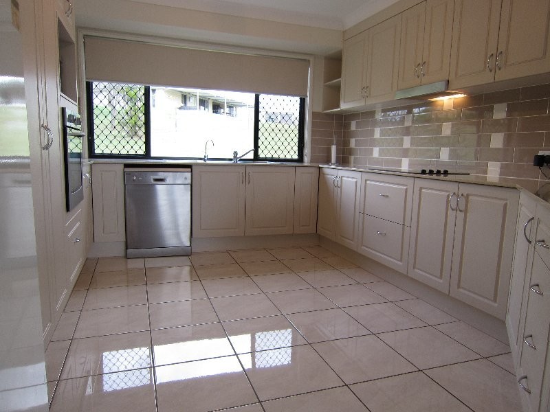 5 Sheridan Court, Willowbank QLD 4306