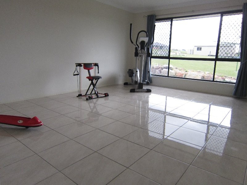 5 Sheridan Court, Willowbank QLD 4306