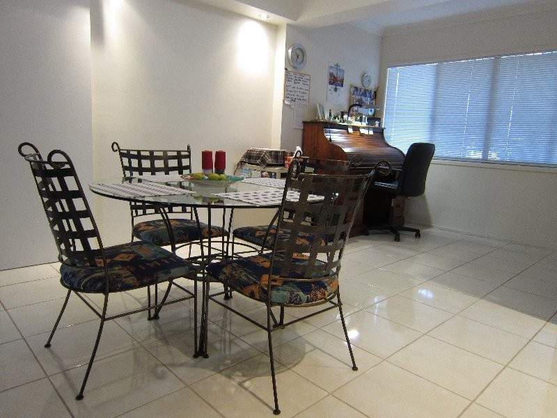 12 Jackson Street, Eastern Heights QLD 4305