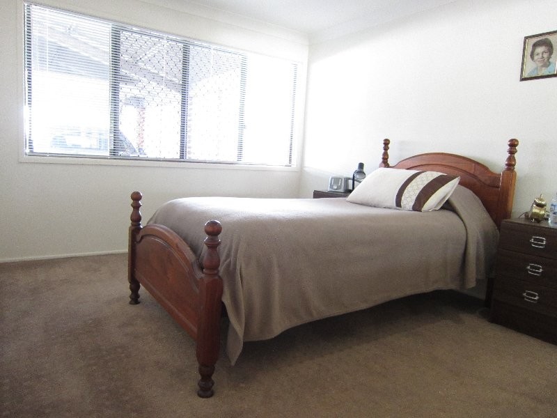 12 Jackson Street, Eastern Heights QLD 4305