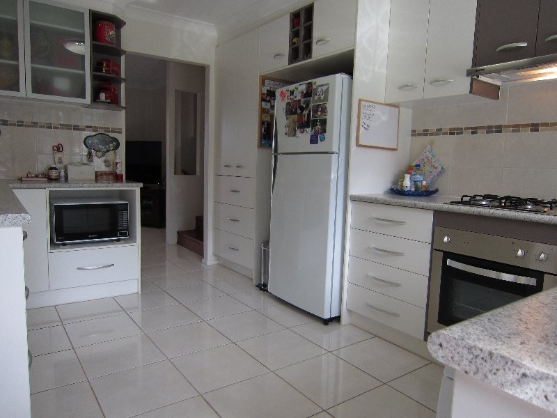 12 Jackson Street, Eastern Heights QLD 4305