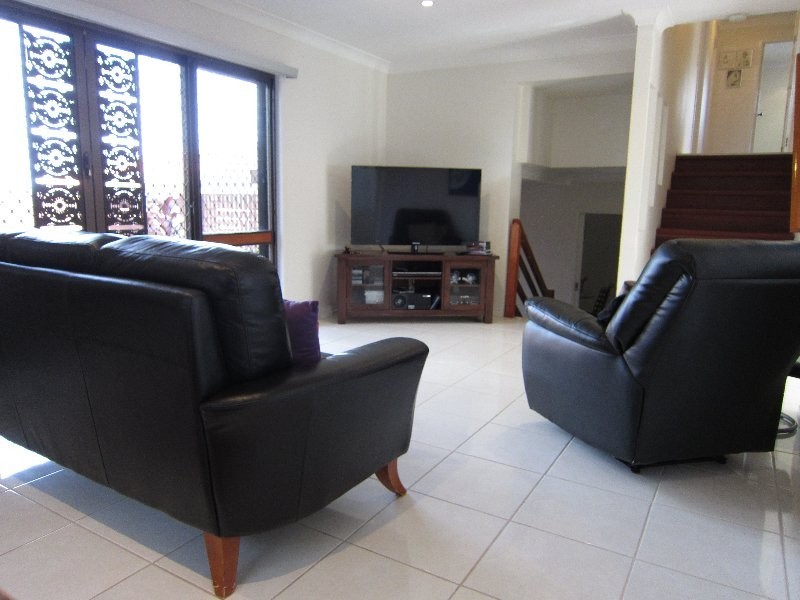 12 Jackson Street, Eastern Heights QLD 4305