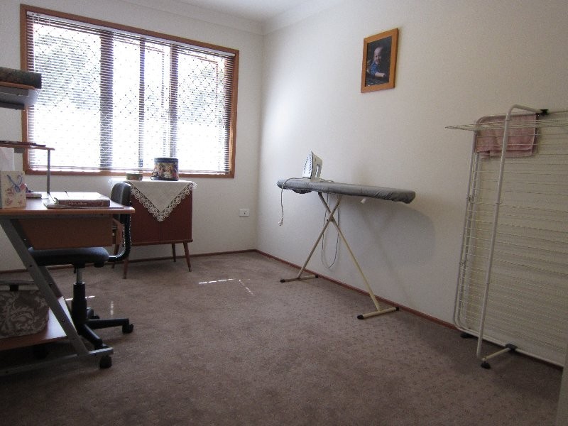 12 Jackson Street, Eastern Heights QLD 4305