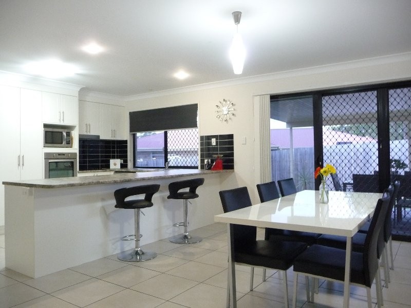 22 Eric Drive, Blackstone QLD 4304