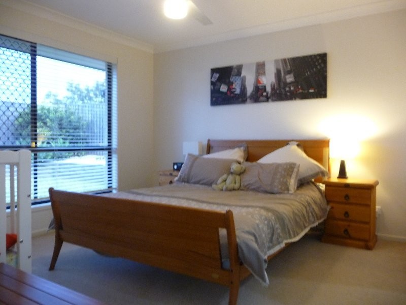 22 Eric Drive, Blackstone QLD 4304