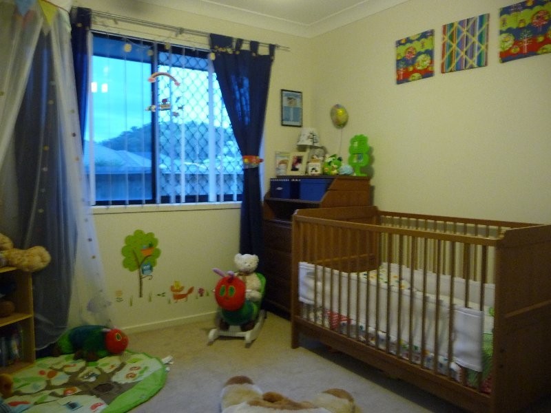 22 Eric Drive, Blackstone QLD 4304