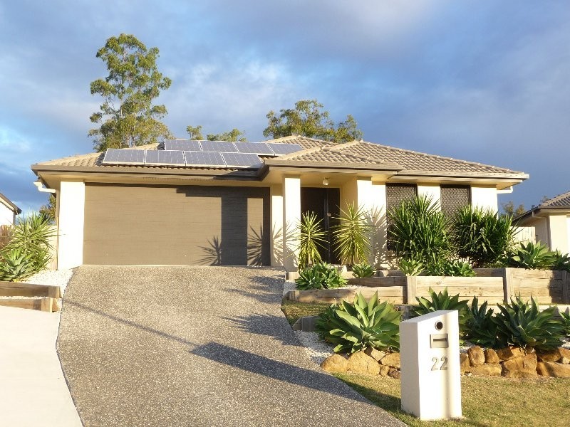 22 Eric Drive, Blackstone QLD 4304