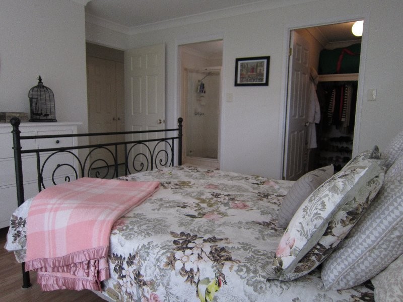 9 Elmhurst Crescent, Flinders View QLD 4305