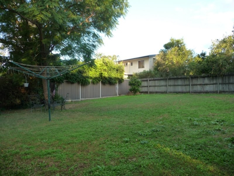 216 Warwick Road, Churchill QLD 4305