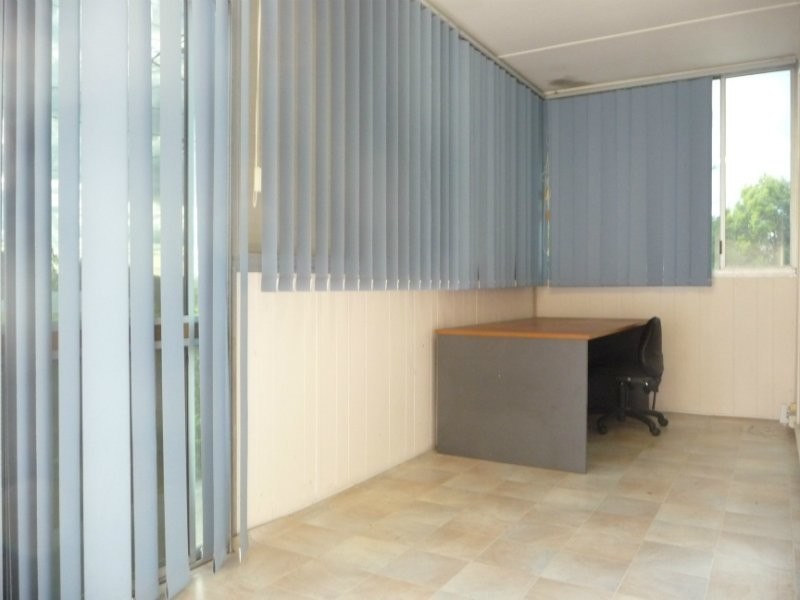 216 Warwick Road, Churchill QLD 4305