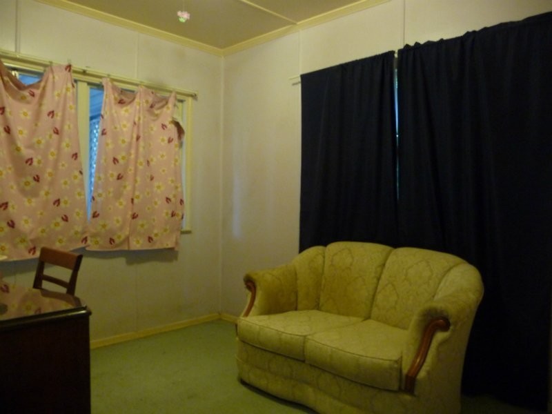 216 Warwick Road, Churchill QLD 4305