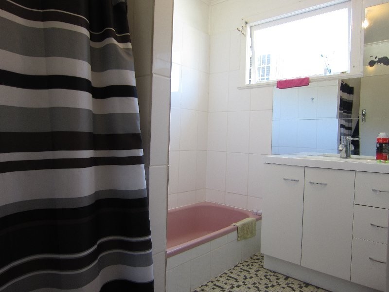 148 Whitehill Road, Raceview QLD 4305