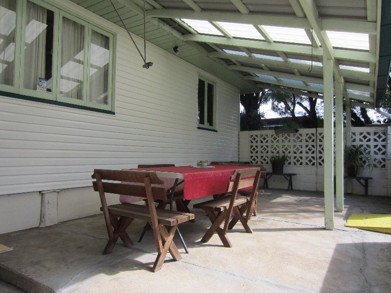 38 Robertson Road, Eastern Heights QLD 4305