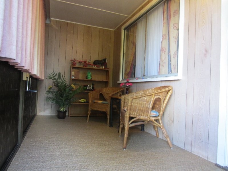38 Robertson Road, Eastern Heights QLD 4305