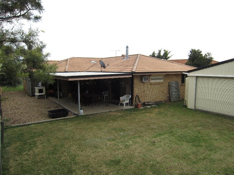 6 Pepperina Street, Flinders View QLD 4305