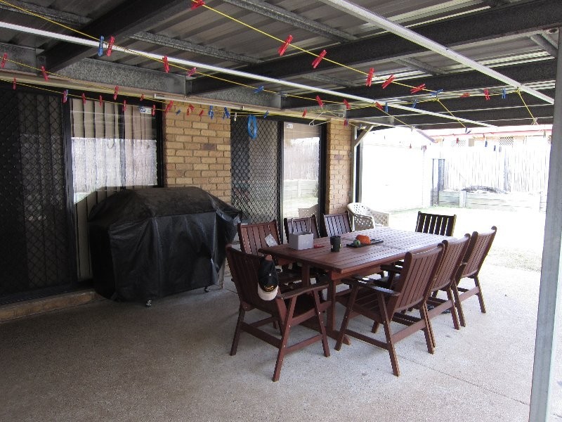 6 Pepperina Street, Flinders View QLD 4305