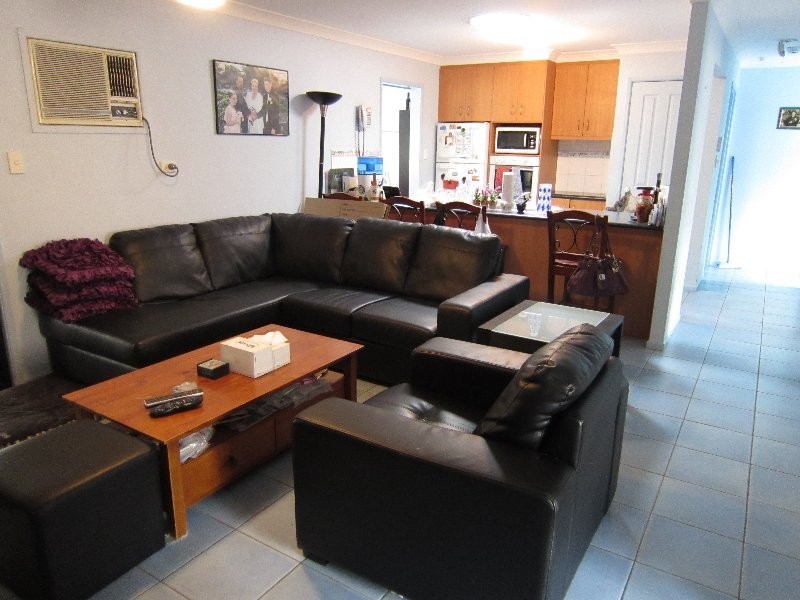 6 Pepperina Street, Flinders View QLD 4305