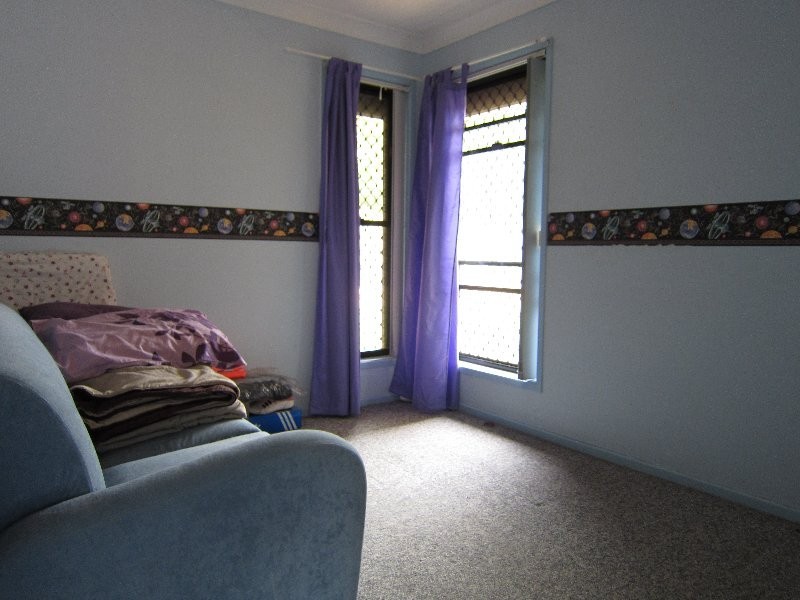 6 Pepperina Street, Flinders View QLD 4305