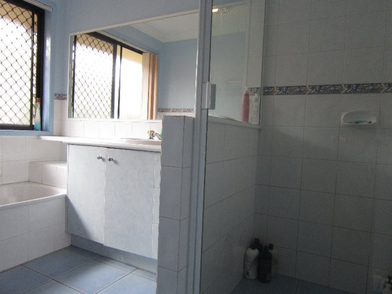 6 Pepperina Street, Flinders View QLD 4305