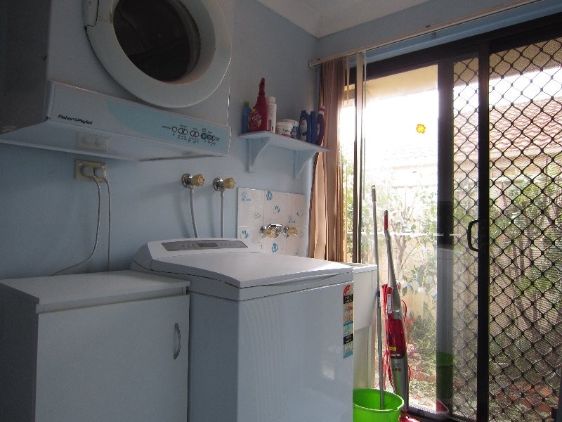 6 Pepperina Street, Flinders View QLD 4305