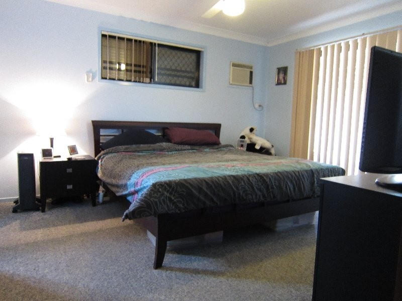 6 Pepperina Street, Flinders View QLD 4305