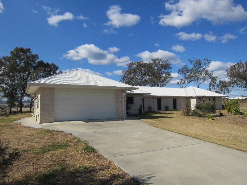 27 Ivory Close, Peak Crossing QLD 4306