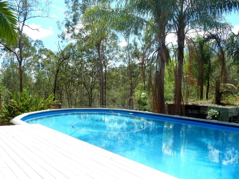 27 Timbarra Crescent, Karana Downs QLD 4306