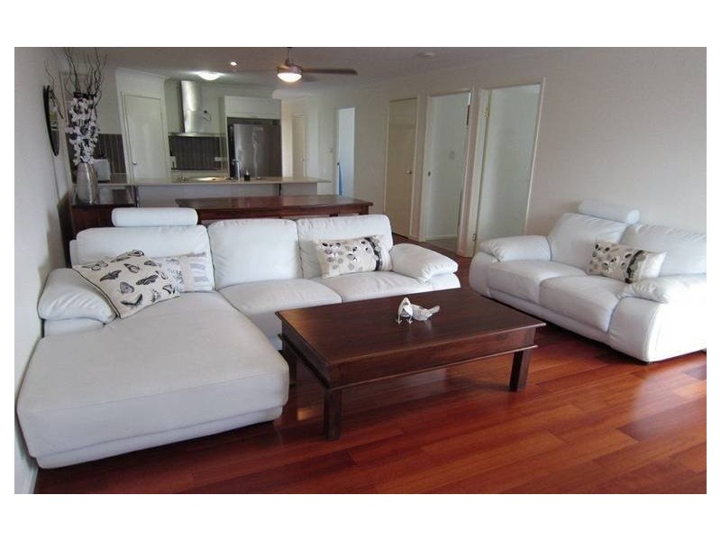 2/5 Lagoona Court, Churchill QLD 4305