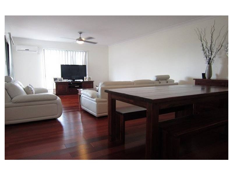 2/5 Lagoona Court, Churchill QLD 4305