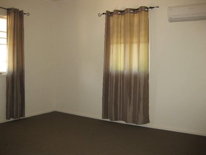 8 Wyman Street, Brassall QLD 4305