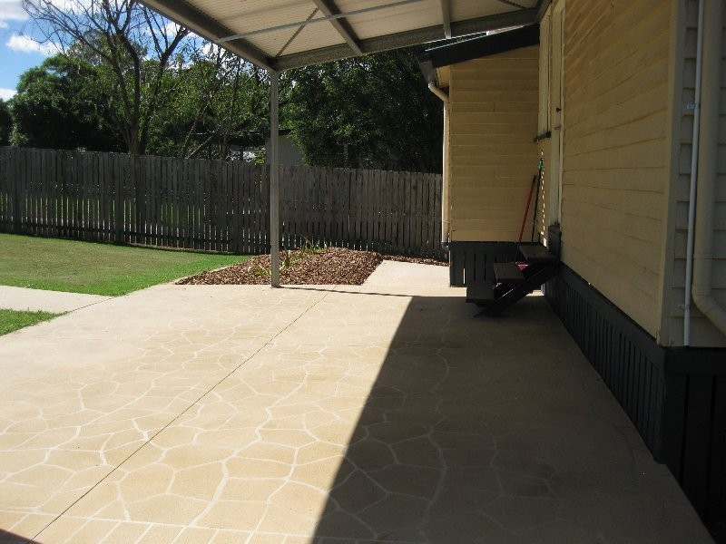 8 Wyman Street, Brassall QLD 4305