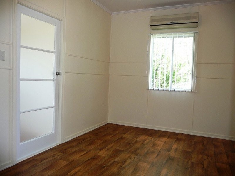 1 Bottomley Street, Brassall QLD 4305