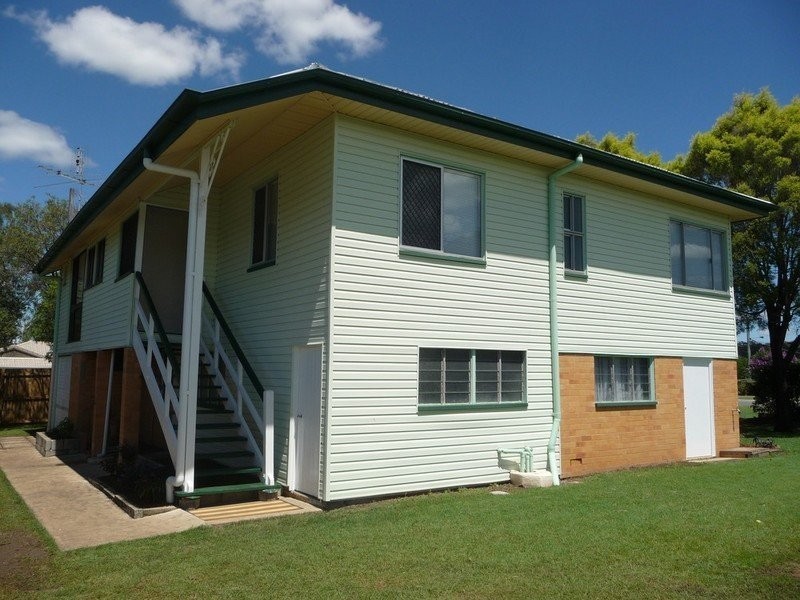 1 Bottomley Street, Brassall QLD 4305