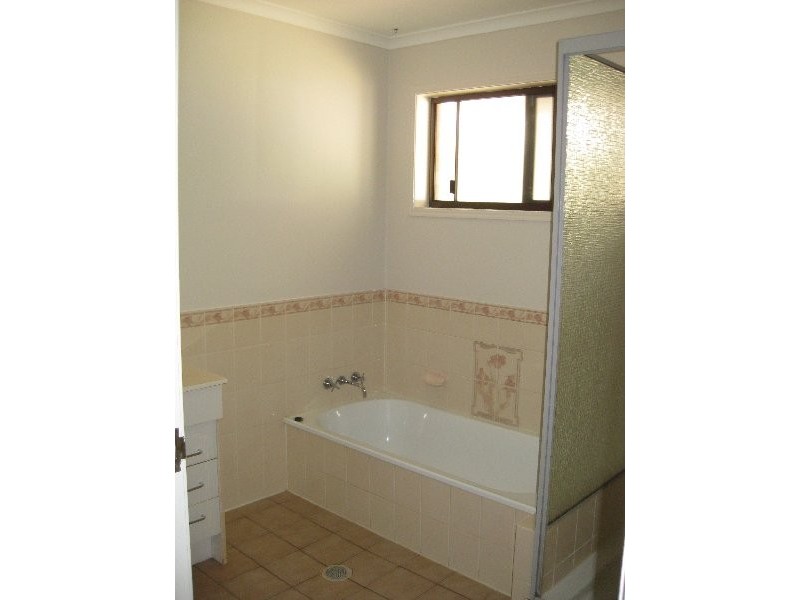 23 Tinworth Street, Willowbank QLD 4306
