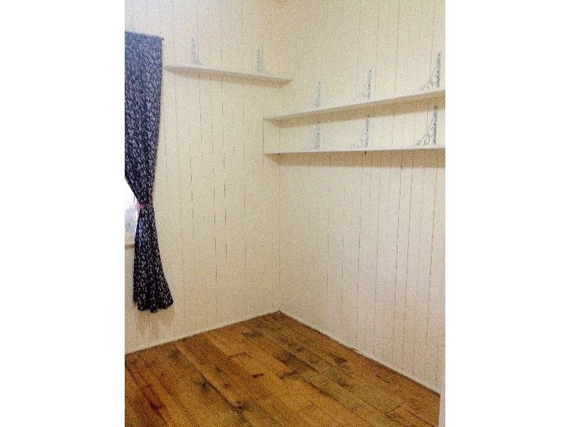 12 River Road, Bundamba QLD 4304