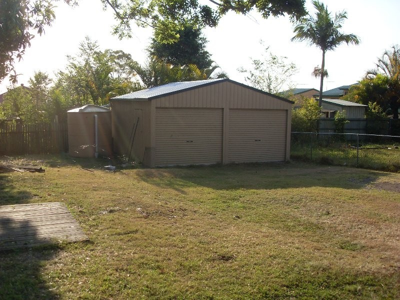 12 River Road, Bundamba QLD 4304