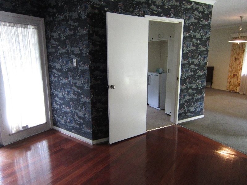 7 Walker Street, Ipswich QLD 4305