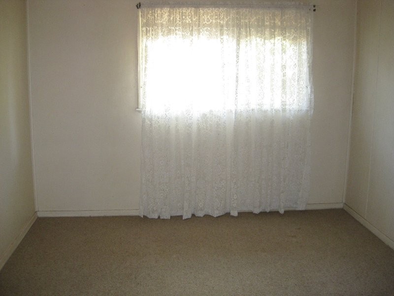 8 Lower McCormack Street, Bundamba QLD 4304