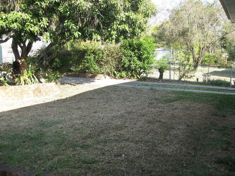 8 Lower McCormack Street, Bundamba QLD 4304