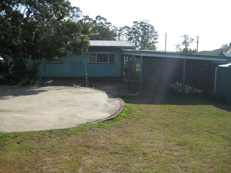 8 Lower McCormack Street, Bundamba QLD 4304