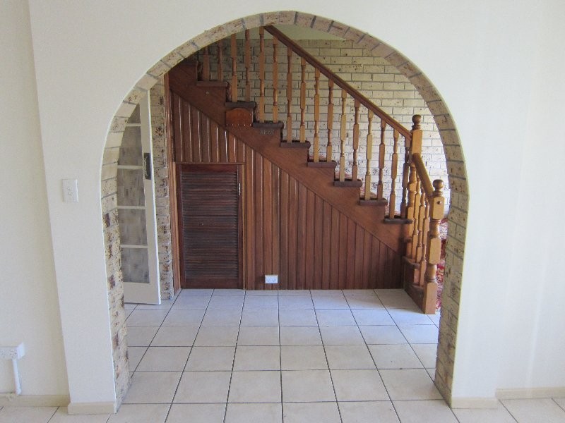 39 Glebe Road, Newtown QLD 4305