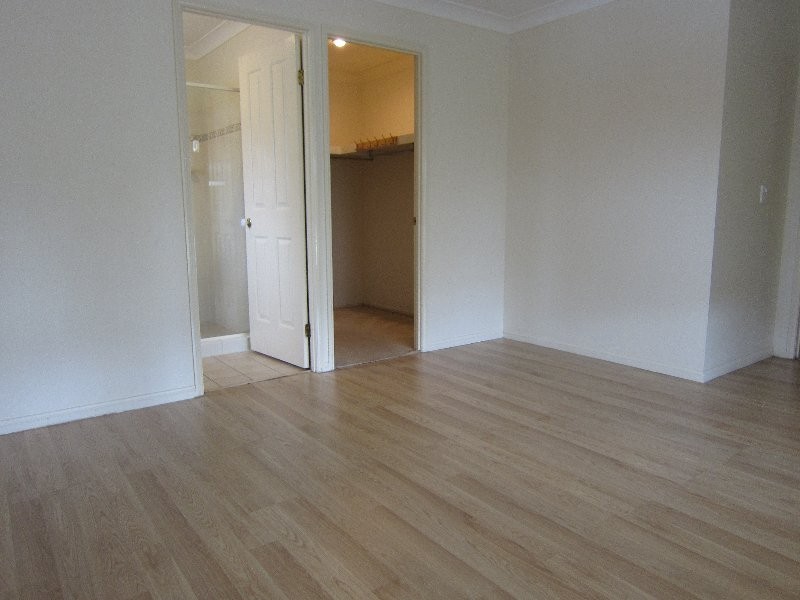 15 Jacana Crescent, Flinders View QLD 4305
