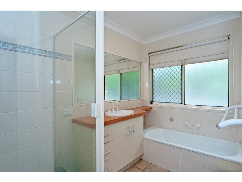 15 Jacana Crescent, Flinders View QLD 4305