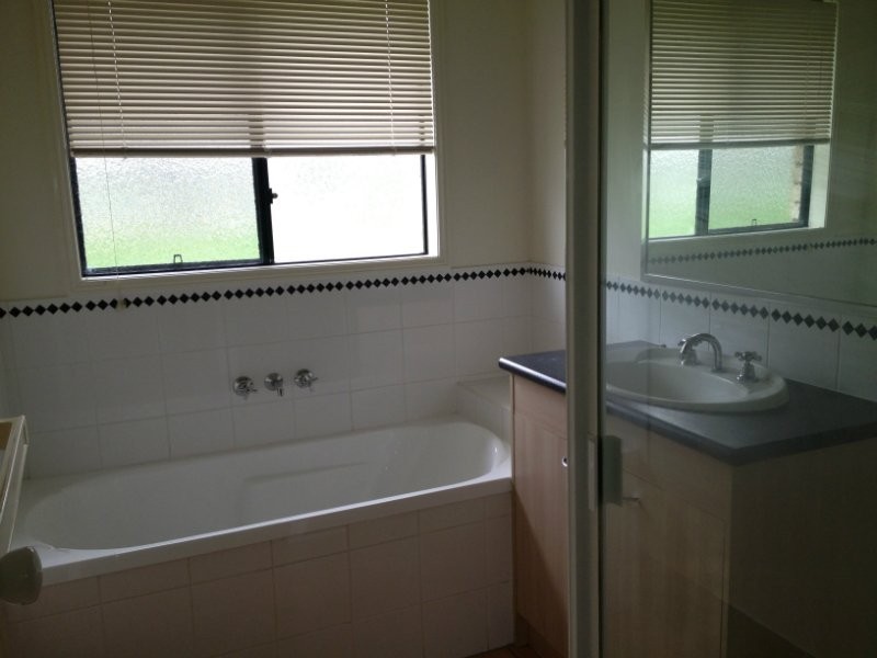 14 Sandhurst Place, Brassall QLD 4305