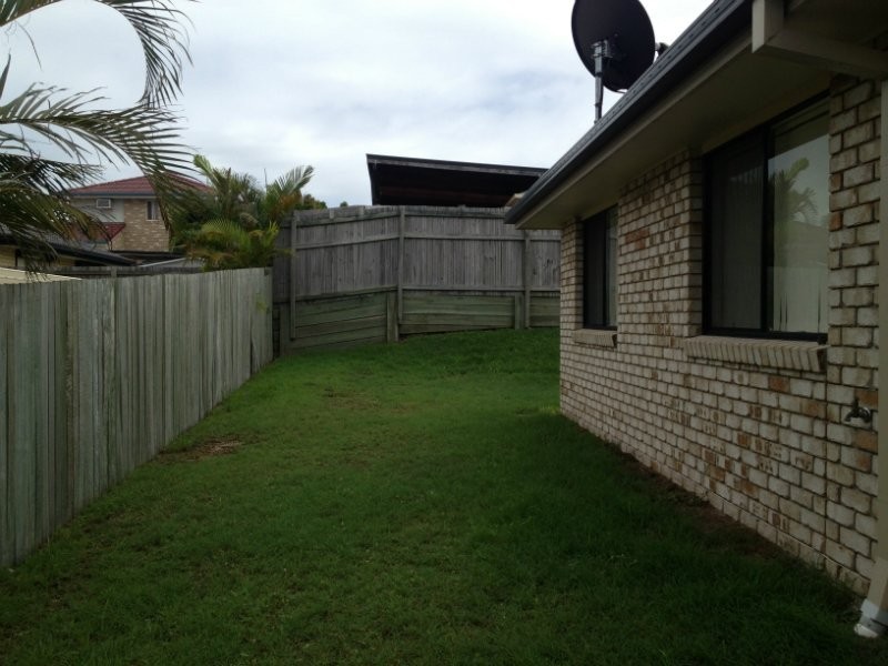 14 Sandhurst Place, Brassall QLD 4305