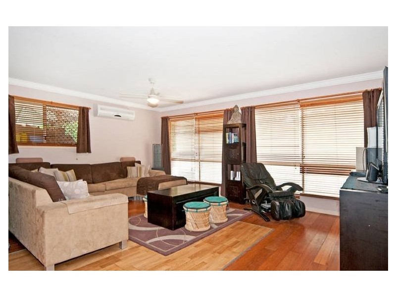 32 Jacana Crescent, Flinders View QLD 4305